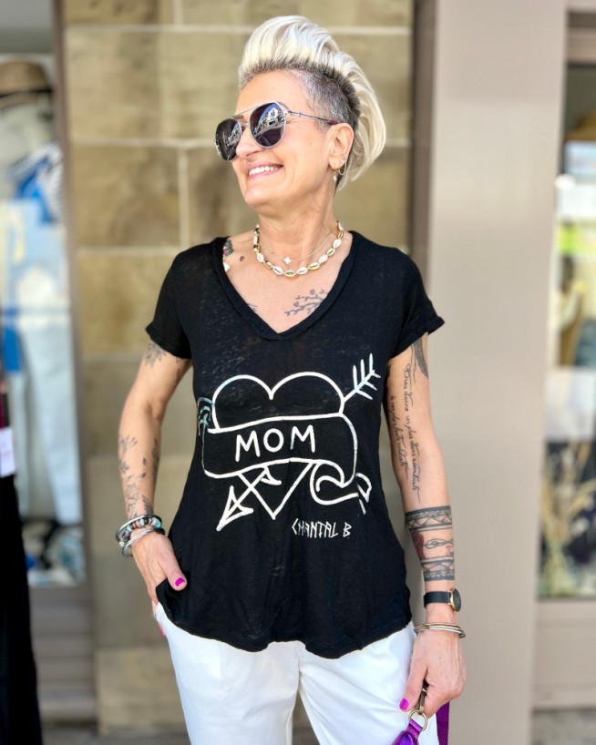 Tee-shirt MOM noir Chantal B 1